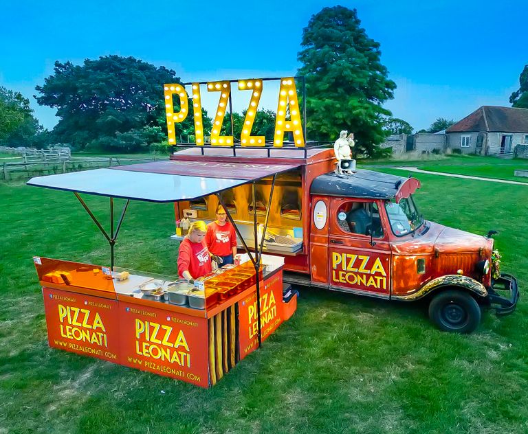 Wedding Pizza